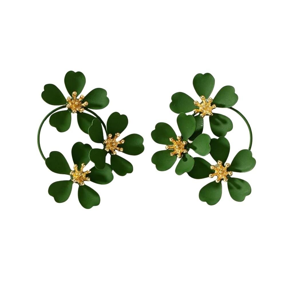 Oversized Green Clover Flower Earrings – Bold Statement Floral Design in Matte F